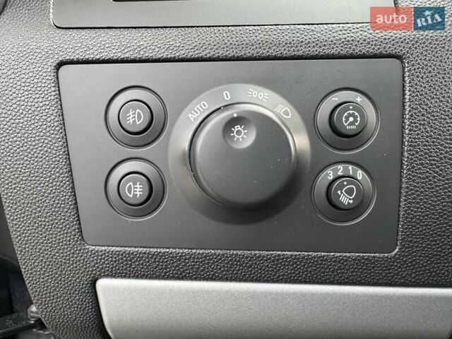 Опель Зафира 2011 в Виннице на Automoto.ua Серый Опель Зафира, объемом двигателя 1.6 л и пробегом 191 тыс. км за 6999 $, фото 33 на Automoto.ua