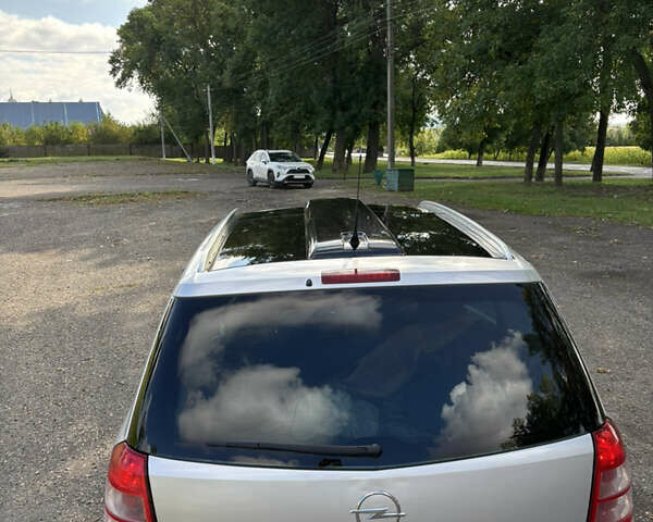 Сірий Опель Зафіра, об'ємом двигуна 1.69 л та пробігом 400 тис. км за 6400 $, фото 6 на Automoto.ua