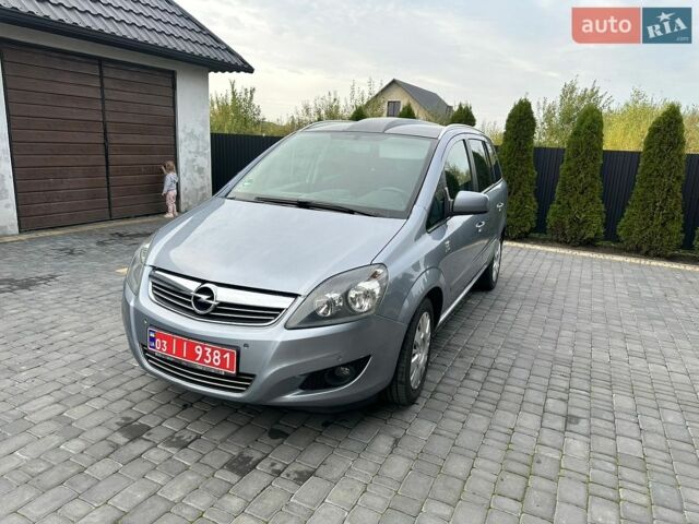 Сірий Опель Зафіра, об'ємом двигуна 1.6 л та пробігом 240 тис. км за 6500 $, фото 5 на Automoto.ua