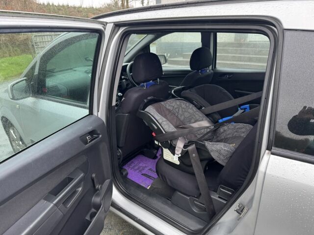 Сірий Опель Зафіра, об'ємом двигуна 1.7 л та пробігом 395 тис. км за 1700 $, фото 10 на Automoto.ua