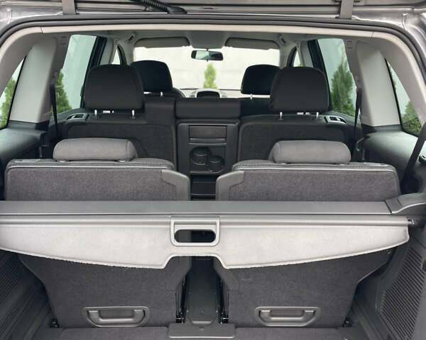 Серый Опель Зафира, объемом двигателя 1.7 л и пробегом 203 тыс. км за 7999 $, фото 42 на Automoto.ua