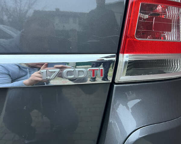 Серый Опель Зафира, объемом двигателя 1.7 л и пробегом 200 тыс. км за 7650 $, фото 7 на Automoto.ua