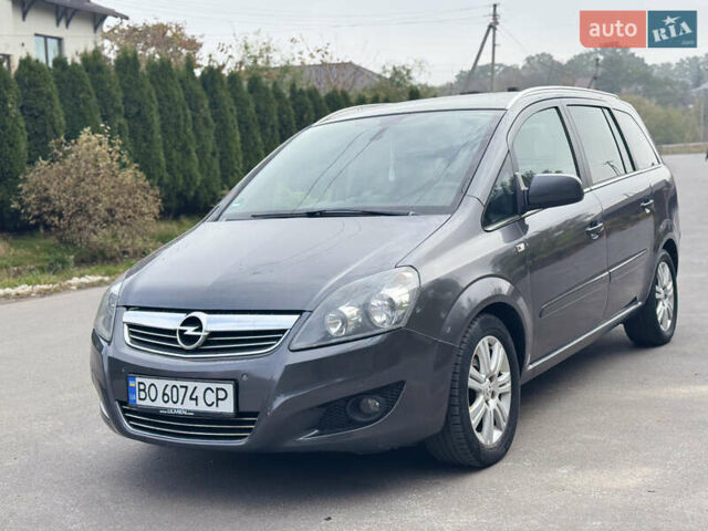 Опель Зафира 2011 в Тернополе на Automoto.ua Серый Опель Зафира, объемом двигателя 1.69 л и пробегом 220 тыс. км за 6500 $, фото 5 на Automoto.ua