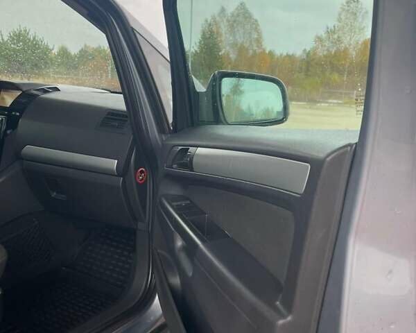 Опель Зафіра 2011 у Ковель на Automoto.ua Сірий Опель Зафіра, об'ємом двигуна 1.8 л та пробігом 214 тис. км за 6999 $, фото 45 на Automoto.ua