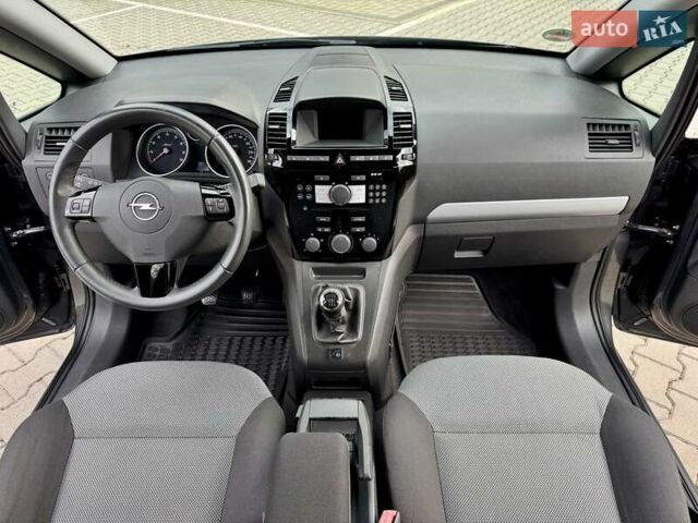 Опель Зафира 2011 в Виннице на Automoto.ua Серый Опель Зафира, объемом двигателя 1.6 л и пробегом 191 тыс. км за 6999 $, фото 27 на Automoto.ua