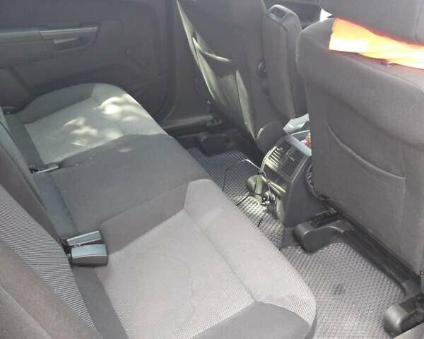 Серый Опель Зафира, объемом двигателя 1.69 л и пробегом 250 тыс. км за 7300 $, фото 4 на Automoto.ua