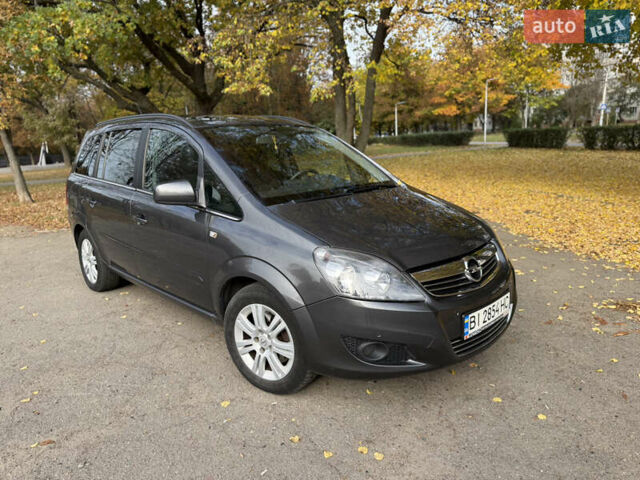 Серый Опель Зафира, объемом двигателя 1.6 л и пробегом 201 тыс. км за 6500 $, фото 13 на Automoto.ua