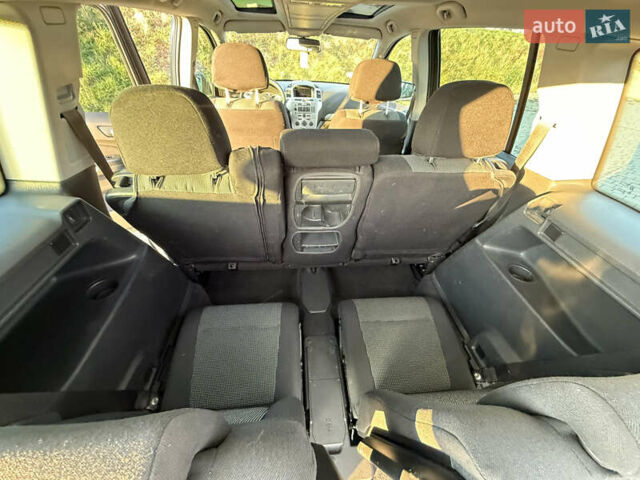 Серый Опель Зафира, объемом двигателя 1.7 л и пробегом 257 тыс. км за 7200 $, фото 31 на Automoto.ua