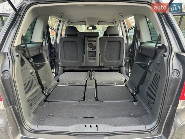 Опель Зафира 2011 в Виннице на Automoto.ua Серый Опель Зафира, объемом двигателя 1.6 л и пробегом 191 тыс. км за 6999 $, фото 52 на Automoto.ua