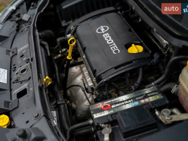 Сірий Опель Зафіра, об'ємом двигуна 1.8 л та пробігом 186 тис. км за 7750 $, фото 20 на Automoto.ua