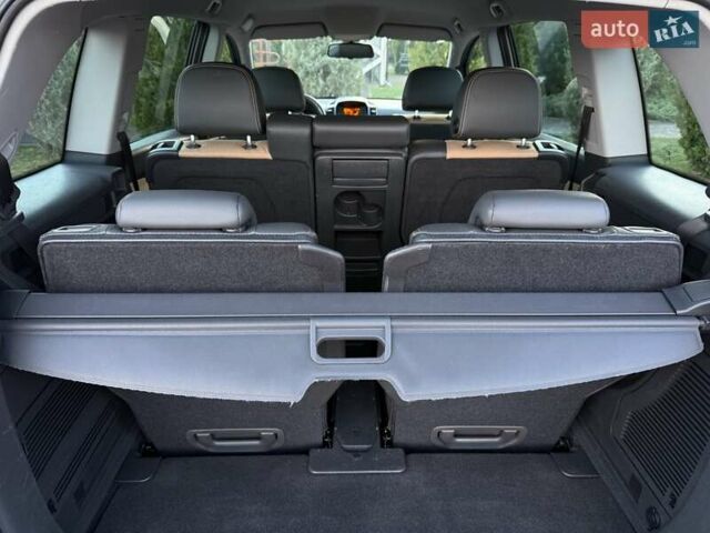 Серый Опель Зафира, объемом двигателя 1.8 л и пробегом 227 тыс. км за 7499 $, фото 46 на Automoto.ua