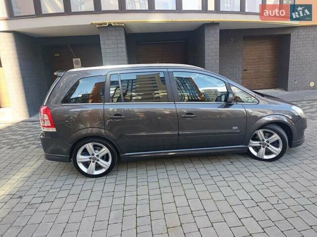 Опель Зафира 2011 в Ивано-Франковске на Automoto.ua Серый Опель Зафира, объемом двигателя 1.7 л и пробегом 261 тыс. км за 7950 $, фото 53 на Automoto.ua