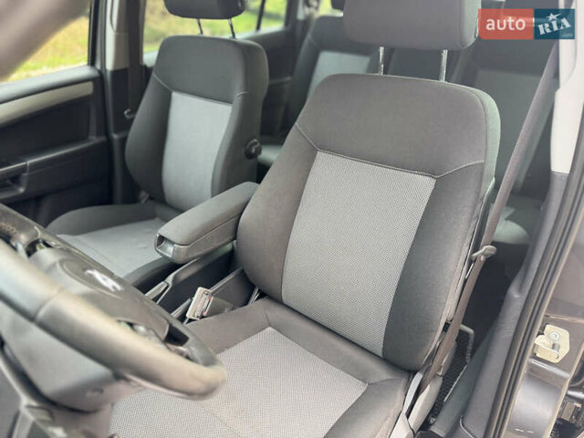 Опель Зафира 2011 в Тернополе на Automoto.ua Серый Опель Зафира, объемом двигателя 1.69 л и пробегом 220 тыс. км за 6500 $, фото 97 на Automoto.ua