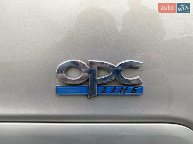 Сірий Опель Зафіра, об'ємом двигуна 1.7 л та пробігом 238 тис. км за 8000 $, фото 3 на Automoto.ua