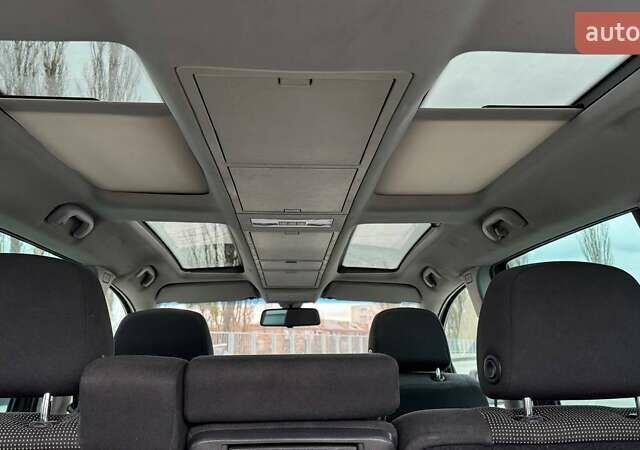 Серый Опель Зафира, объемом двигателя 1.7 л и пробегом 321 тыс. км за 6990 $, фото 10 на Automoto.ua