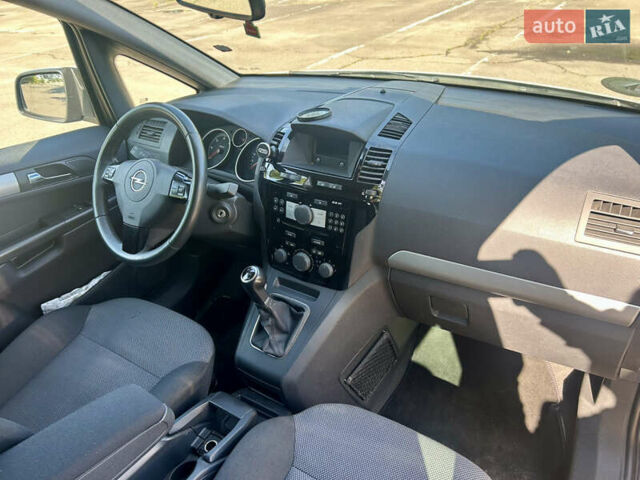 Опель Зафіра 2012 у Львові на Automoto.ua Сірий Опель Зафіра, об'ємом двигуна 1.7 л та пробігом 217 тис. км за 7200 $, фото 14 на Automoto.ua