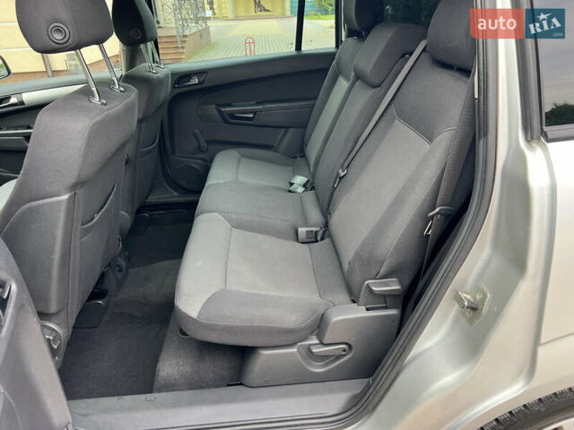 Опель Зафира 2012 в Дунаевцах на Automoto.ua Серый Опель Зафира, объемом двигателя 1.7 л и пробегом 184 тыс. км за 7990 $, фото 34 на Automoto.ua