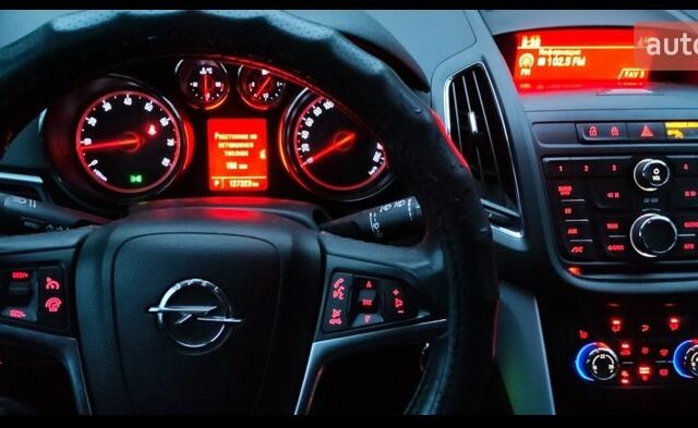 Серый Опель Зафира, объемом двигателя 1.4 л и пробегом 129 тыс. км за 8500 $, фото 4 на Automoto.ua