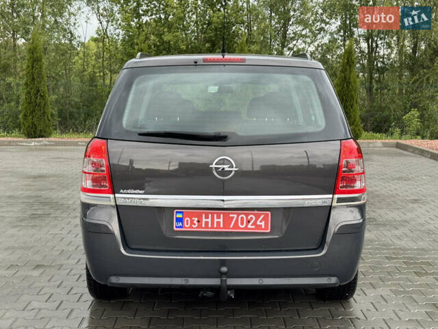 Сірий Опель Зафіра, об'ємом двигуна 1.6 л та пробігом 214 тис. км за 7700 $, фото 4 на Automoto.ua