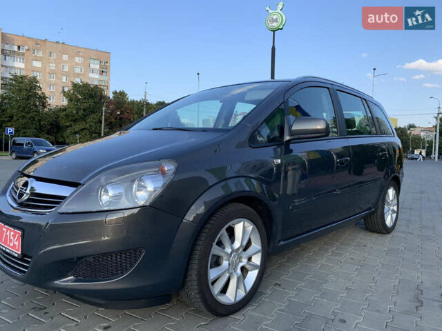 Серый Опель Зафира, объемом двигателя 1.6 л и пробегом 188 тыс. км за 7900 $, фото 25 на Automoto.ua