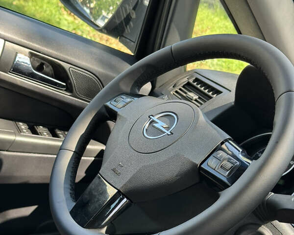 Серый Опель Зафира, объемом двигателя 1.7 л и пробегом 256 тыс. км за 7899 $, фото 40 на Automoto.ua