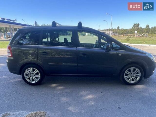 Сірий Опель Зафіра, об'ємом двигуна 1.8 л та пробігом 202 тис. км за 7400 $, фото 7 на Automoto.ua