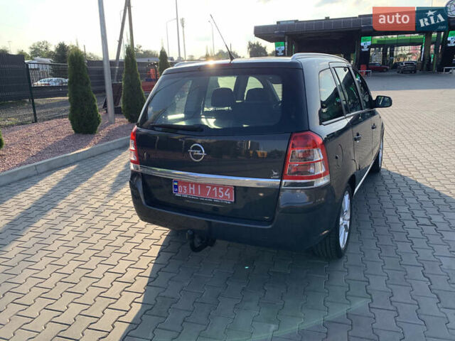 Серый Опель Зафира, объемом двигателя 1.6 л и пробегом 188 тыс. км за 7900 $, фото 18 на Automoto.ua
