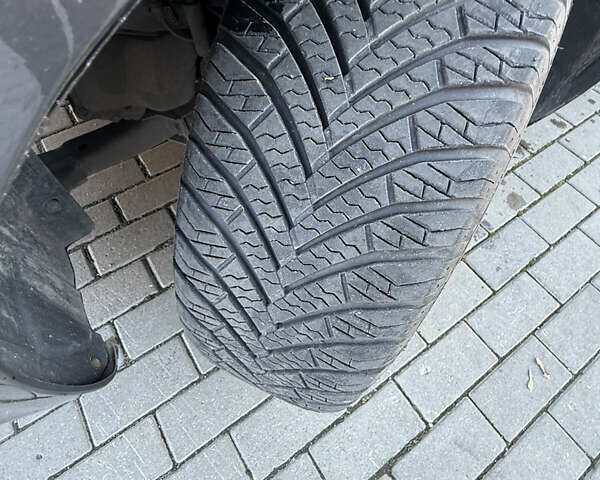 Серый Опель Зафира, объемом двигателя 1.8 л и пробегом 170 тыс. км за 7200 $, фото 14 на Automoto.ua