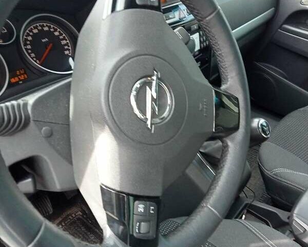 Серый Опель Зафира, объемом двигателя 1.8 л и пробегом 170 тыс. км за 7300 $, фото 9 на Automoto.ua