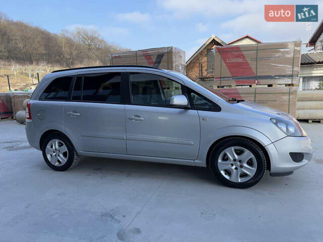 Сірий Опель Зафіра, об'ємом двигуна 1.69 л та пробігом 251 тис. км за 7750 $, фото 14 на Automoto.ua