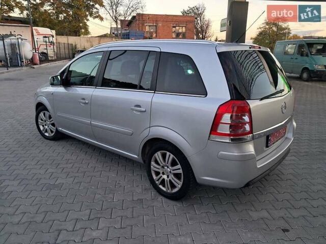 Опель Зафира 2012 в Могилев-Подольском на Automoto.ua Серый Опель Зафира, объемом двигателя 1.8 л и пробегом 259 тыс. км за 7800 $, фото 41 на Automoto.ua