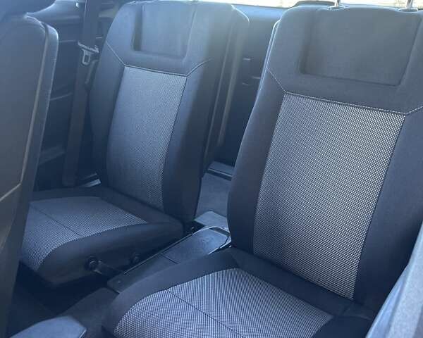 Сірий Опель Зафіра, об'ємом двигуна 1.8 л та пробігом 202 тис. км за 7400 $, фото 17 на Automoto.ua