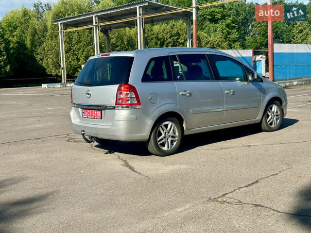 Опель Зафіра 2012 у Львові на Automoto.ua Сірий Опель Зафіра, об'ємом двигуна 1.7 л та пробігом 217 тис. км за 7200 $, фото 5 на Automoto.ua