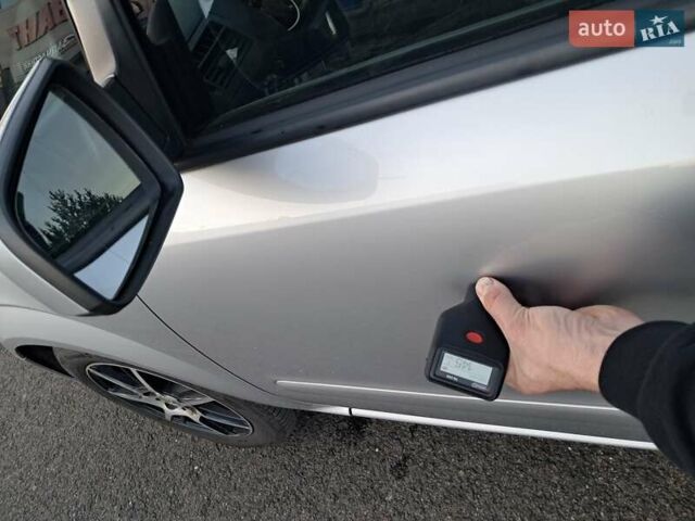 Серый Опель Зафира, объемом двигателя 1.6 л и пробегом 202 тыс. км за 6300 $, фото 33 на Automoto.ua