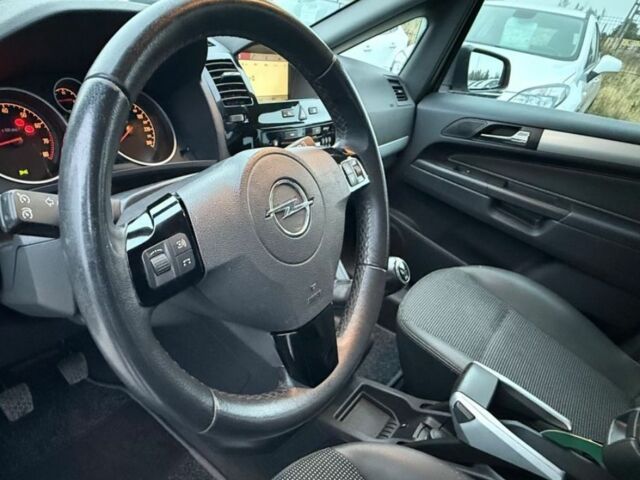 Опель Зафира 2012 в Львове на Automoto.ua Серый Опель Зафира, объемом двигателя 1.8 л и пробегом 198 тыс. км за 4200 $, фото 16 на Automoto.ua