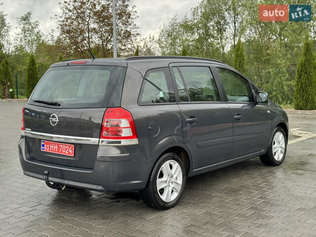 Сірий Опель Зафіра, об'ємом двигуна 1.6 л та пробігом 214 тис. км за 7700 $, фото 5 на Automoto.ua