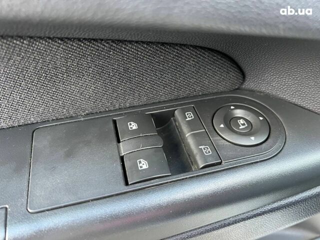 Серый Опель Зафира, объемом двигателя 1.7 л и пробегом 335 тыс. км за 7690 $, фото 15 на Automoto.ua