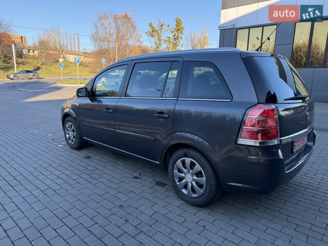 Серый Опель Зафира, объемом двигателя 1.8 л и пробегом 170 тыс. км за 7200 $, фото 17 на Automoto.ua