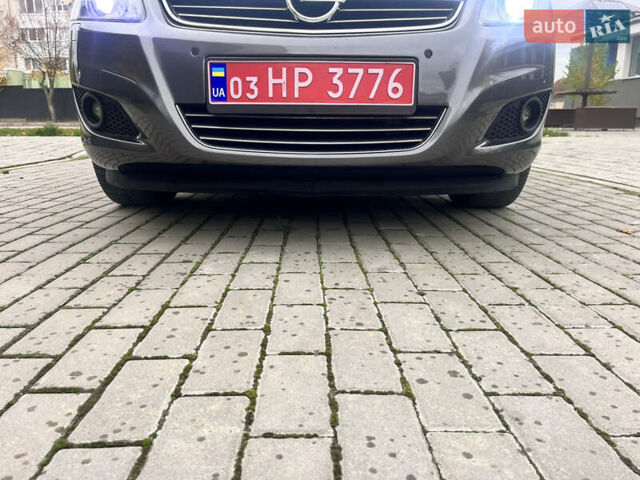 Опель Зафира 2012 в Луцке на Automoto.ua Серый Опель Зафира, объемом двигателя 1.7 л и пробегом 242 тыс. км за 8600 $, фото 34 на Automoto.ua