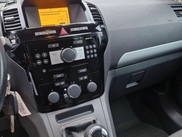 Сірий Опель Зафіра, об'ємом двигуна 1.8 л та пробігом 153 тис. км за 4800 $, фото 18 на Automoto.ua