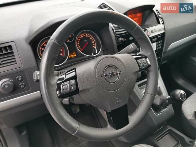 Опель Зафира 2012 в Белой Церкве на Automoto.ua Серый Опель Зафира, объемом двигателя 1.6 л и пробегом 215 тыс. км за 7500 $, фото 20 на Automoto.ua