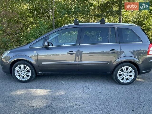 Сірий Опель Зафіра, об'ємом двигуна 1.8 л та пробігом 202 тис. км за 7400 $, фото 8 на Automoto.ua