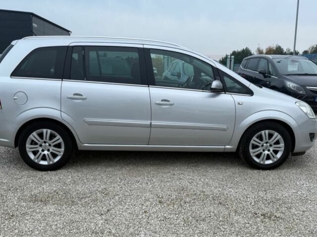 Опель Зафира 2012 в Львове на Automoto.ua Серый Опель Зафира, объемом двигателя 1.8 л и пробегом 198 тыс. км за 4200 $, фото 9 на Automoto.ua