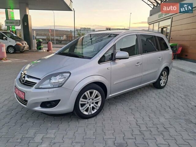 Опель Зафира 2012 в Могилев-Подольском на Automoto.ua Серый Опель Зафира, объемом двигателя 1.8 л и пробегом 259 тыс. км за 7800 $, фото 21 на Automoto.ua