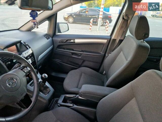 Сірий Опель Зафіра, об'ємом двигуна 1.6 л та пробігом 187 тис. км за 6750 $, фото 36 на Automoto.ua