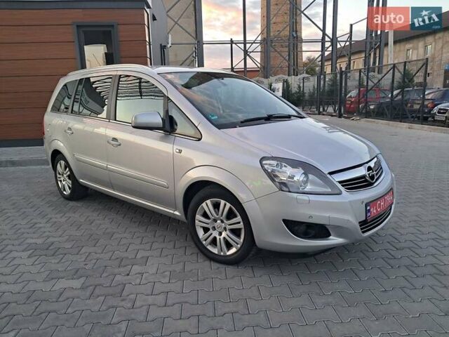 Опель Зафира 2012 в Могилев-Подольском на Automoto.ua Серый Опель Зафира, объемом двигателя 1.8 л и пробегом 259 тыс. км за 7800 $, фото 37 на Automoto.ua