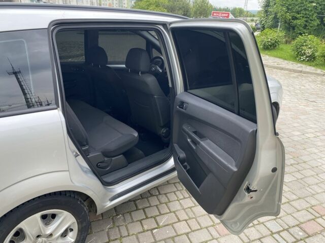 Сірий Опель Зафіра, об'ємом двигуна 1.7 л та пробігом 260 тис. км за 6200 $, фото 21 на Automoto.ua