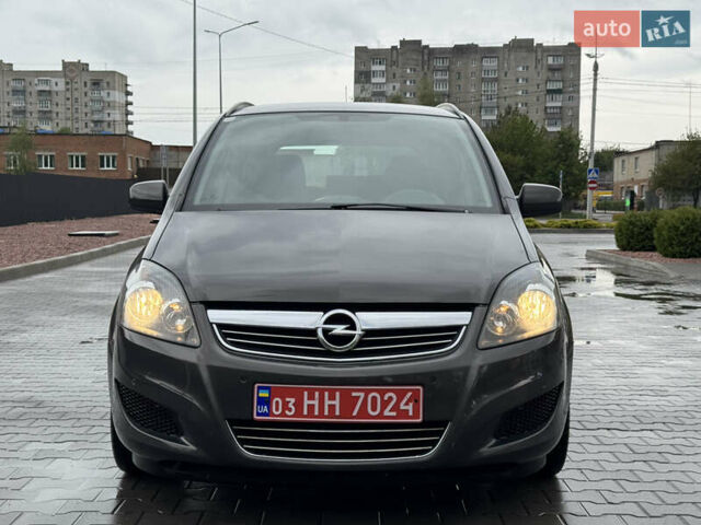 Сірий Опель Зафіра, об'ємом двигуна 1.6 л та пробігом 214 тис. км за 7700 $, фото 8 на Automoto.ua