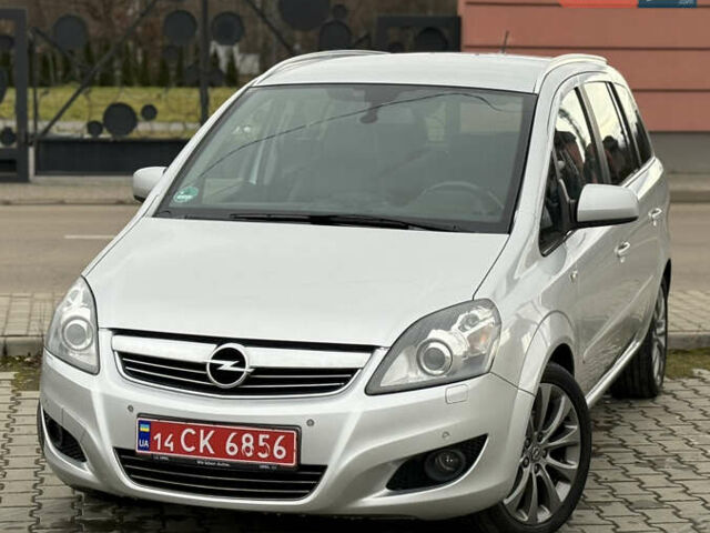 Серый Опель Зафира, объемом двигателя 1.7 л и пробегом 192 тыс. км за 7890 $, фото 4 на Automoto.ua