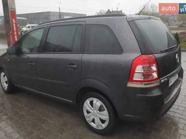 Опель Зафира 2012 в Тернополе на Automoto.ua Серый Опель Зафира, объемом двигателя 1.7 л и пробегом 203 тыс. км за 8199 $, фото 1 на Automoto.ua